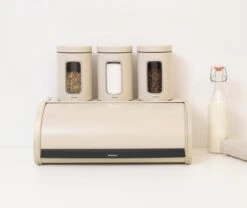 Brabantia Broodtrommel - Met Schuifdeksel - Soft Beige -Winkel Voor Dagelijkse Benodigdheden 1200x1012 2