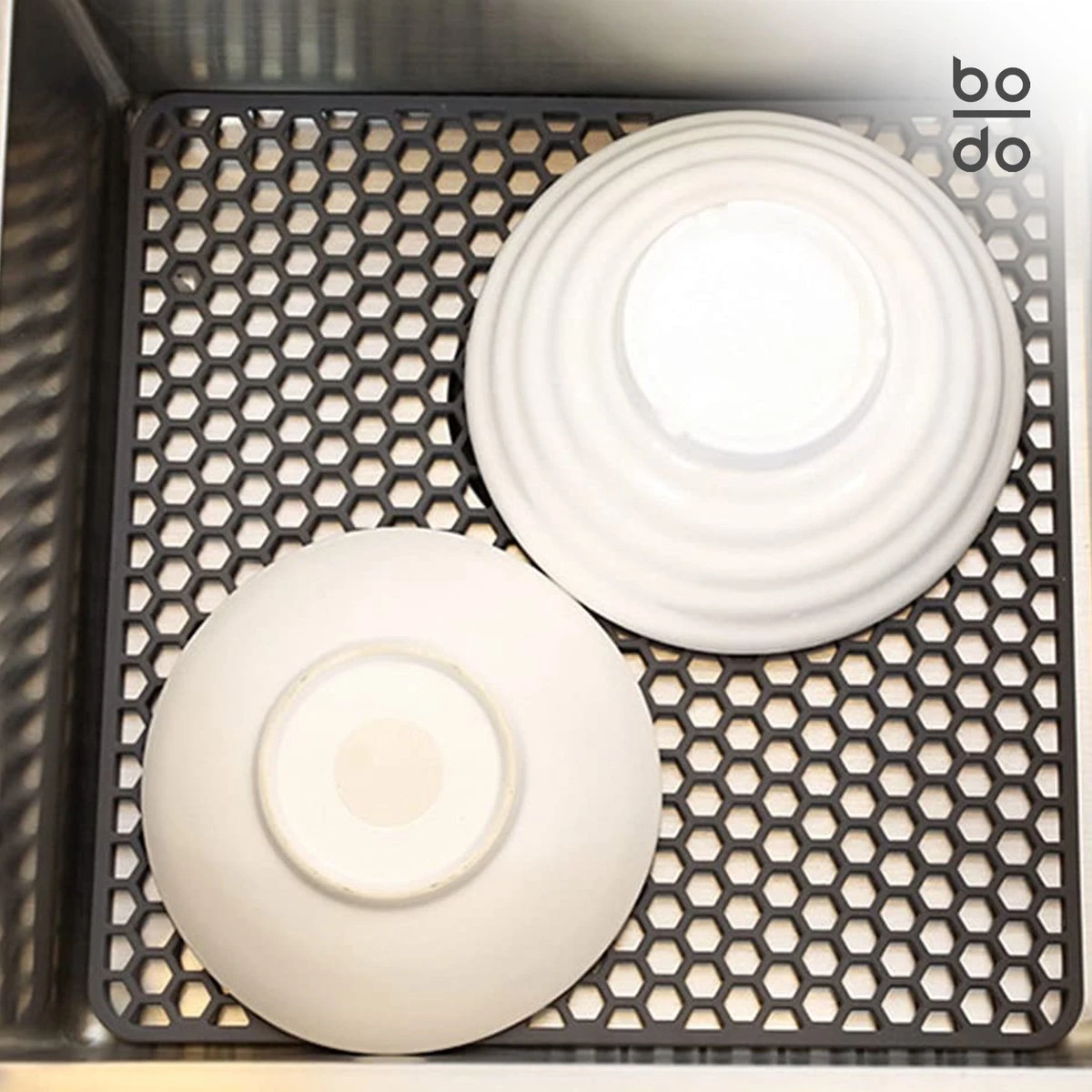 BODO Gootsteenmat Siliconen Donker Grijs - 34.5 X 34.5 Cm - Keuken Accessoires - Gootsteen Beschermer - Onderzetters Siliconen - Anti Kras 9 BODO Gootsteenmat Siliconen Donker Grijs - 34.5 X 34.5 Cm - Keuken Accessoires - Gootsteen Beschermer - Onderzetters Siliconen - Anti Kras - Afbeelding 7