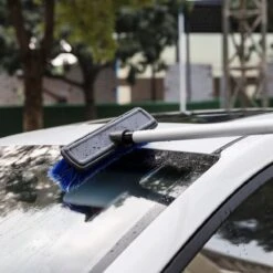 Navaris Telescopische Autowasborstel - Watergevoerde Wasborstel Voor Auto's En Ramen Met Uitschuifbare Lange Handgreep En Zachte Haren - Blauw -Winkel Voor Dagelijkse Benodigdheden 1200x1200 2686