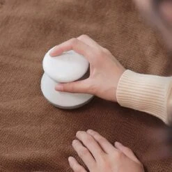 Solstedt® Pluizenverwijderaar - Ontpluizer - Ontpiller - Pluizenroller - Pluizentondeuse Oplaadbaar - Pluizendief - Incl. USB Kabel - Wit -Winkel Voor Dagelijkse Benodigdheden 1200x1200 3131