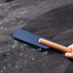 Merkloos Pluizenverwijderaar - Ontpluizer - Kledingroller – Pluizenroller - Kleefroller - Kledingborstel - Ontpluizer - Pluizentondeuse - Huisdierhaar Verwijderaar 20 Merkloos Pluizenverwijderaar - Ontpluizer - Kledingroller – Pluizenroller - Kleefroller - Kledingborstel - Ontpluizer - Pluizentondeuse - Huisdierhaar Verwijderaar -Winkel Voor Dagelijkse Benodigdheden 1200x1200 3382