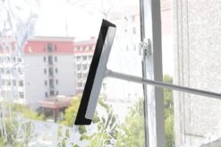 Amenzo® Vloertrekker Met Steel - Vloerwisser - 35 Cm + 120 Cm Steel - Uitschuifbare Aluminium Steel - Badkamer – Trekker - Vloerwisser Wit – Watertrekker -Winkel Voor Dagelijkse Benodigdheden 1200x797 1