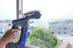 Swiss Pro+ Ruitenreiniger 3 In 1 WV 2 Blue Edition Window Vac - Ca. 120 M² - Waterzuiger - Incl. Smalle Zuigmond - Oplaadbaar - Raamwisser - Streeploos - Clicksystem - 2 Microvezeldoekjes - Met Sprayfunctie - Low Noise - Hepafilter -Winkel Voor Dagelijkse Benodigdheden 1200x799 149