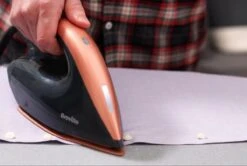 Breville Stoomstrijkijzer Met Stoomgenerator - Iron - Keramische Zoolplaat - Uitneembaar Waterreservoir -Winkel Voor Dagelijkse Benodigdheden 1200x805 11