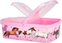 Depesche Miss Melody Broodtrommel WILD HORSES 11 Depesche Miss Melody Broodtrommel WILD HORSES -Winkel Voor Dagelijkse Benodigdheden 1200x845 6