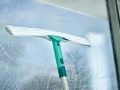 Leifheit Powerslide Raamwisser M - Click System - 28 Cm Wisbreedte -Winkel Voor Dagelijkse Benodigdheden 1200x899 107