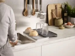 Joseph Joseph - Tier - Afdruipmat - Uitschuifbaar - Grijs 26 Joseph Joseph - Tier - Afdruipmat - Uitschuifbaar - Grijs -Winkel Voor Dagelijkse Benodigdheden 1200x900 104