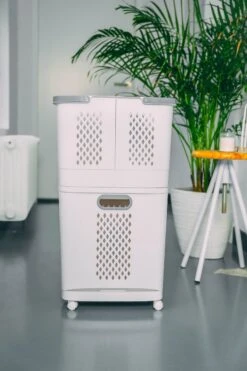 Sens Design Wasmanden Met Deksel - Wassorteerder 3 Vakken Op Wieltjes -Winkel Voor Dagelijkse Benodigdheden 800x1200 59